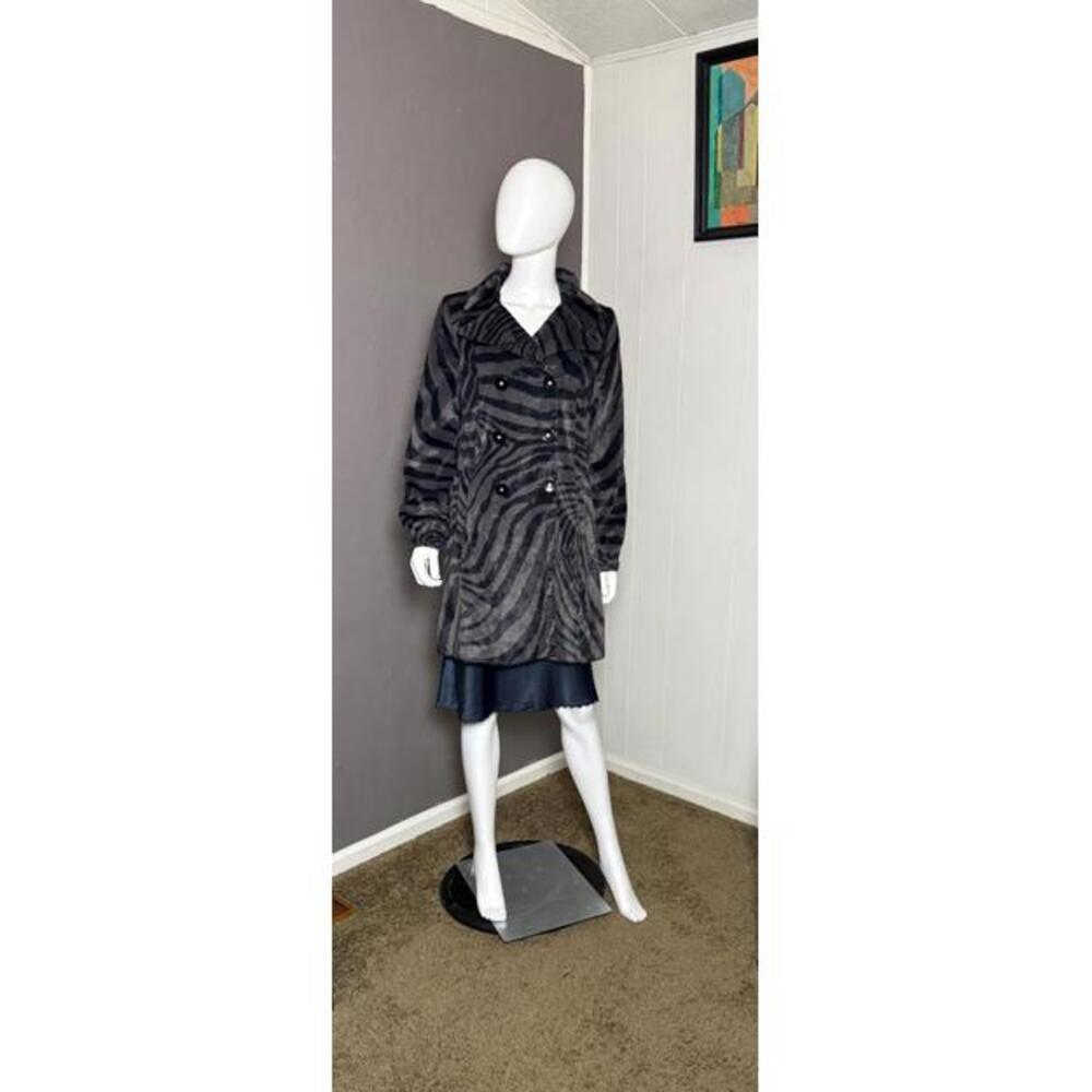 Y2K Zebra Faux Fur Coat Gray x Black Zebra Coat from Beth Bowley size 6